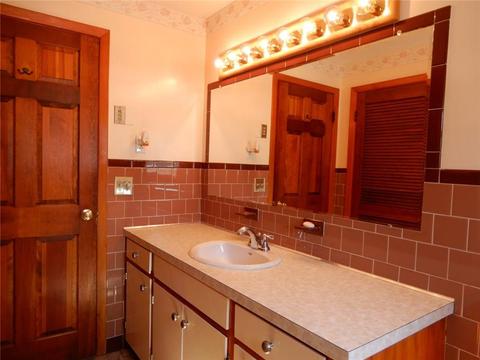 170 Seamans St, Woonsocket, RI 02895 photo 13