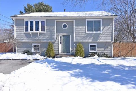 410 Buttonwoods Ave, Warwick, RI 02886 photo 18