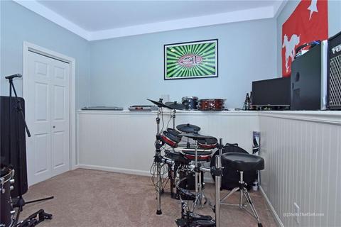 410 Buttonwoods Ave, Warwick, RI 02886 photo 14