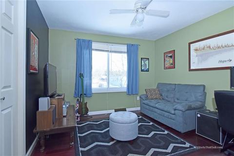 410 Buttonwoods Ave, Warwick, RI 02886 photo 8