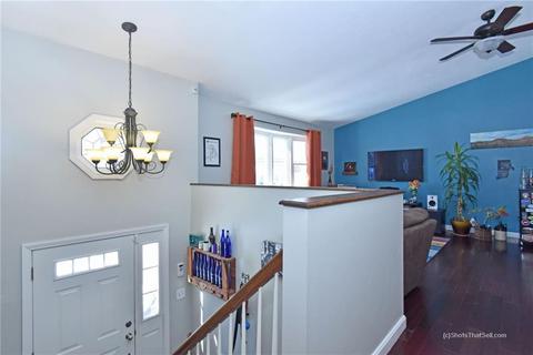 410 Buttonwoods Ave, Warwick, RI 02886 photo 11