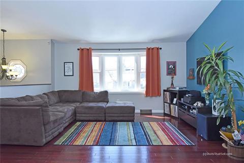 410 Buttonwoods Ave, Warwick, RI 02886 photo 6