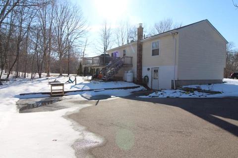 5 Sparrow Dr, Westerly, RI 02891 photo 3