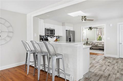 134 Shawomet Ave, Warwick, RI 02889 photo 11
