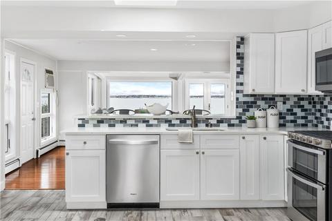 134 Shawomet Ave, Warwick, RI 02889 photo 13