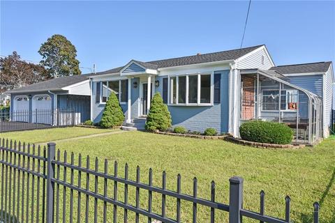 134 Shawomet Ave, Warwick, RI 02889 photo 1