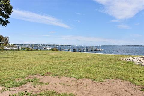 134 Shawomet Ave, Warwick, RI 02889 photo 27