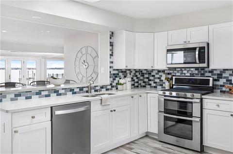 134 Shawomet Ave, Warwick, RI 02889 photo 12