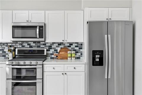 134 Shawomet Ave, Warwick, RI 02889 photo 14