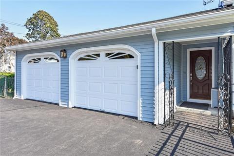 134 Shawomet Ave, Warwick, RI 02889 photo 3