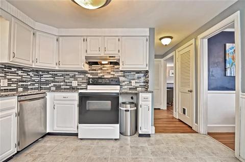 59 Macarthur Dr, Warwick, RI 02889 photo 16