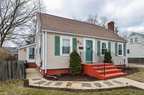 59 Macarthur Dr, Warwick, RI 02889 photo 1