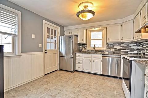 59 Macarthur Dr, Warwick, RI 02889 photo 18