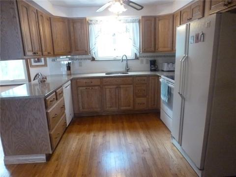 12 Glenn Dr, Glocester, RI 02814 photo 8