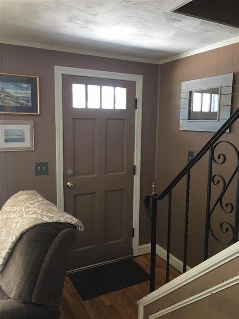44 Grotto Ave, Warwick, RI 02888 photo 3