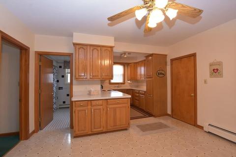 170 Carnation St, Woonsocket, RI 02895 photo 7