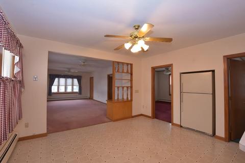 170 Carnation St, Woonsocket, RI 02895 photo 9