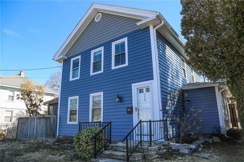 76 Beach St, Westerly, RI 02891 photo 1