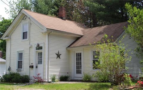 460 Coe St, Woonsocket, RI 02895 photo 1