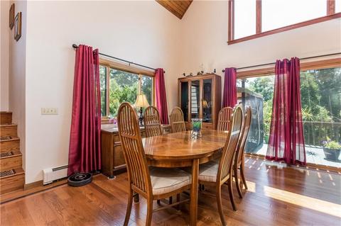 10 Seacrest Dr, Westerly, RI 02891 photo 6