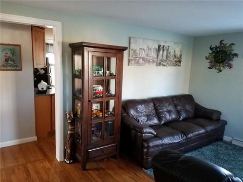 135 Bartlett Dr, Warwick, RI 02886 photo 5