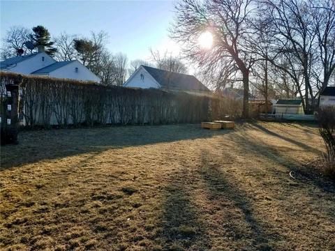 135 Bartlett Dr, Warwick, RI 02886 photo 20