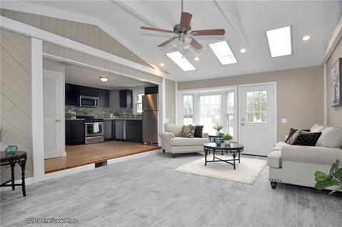 30 Gorham Ave, Warwick, RI 02886 photo 13