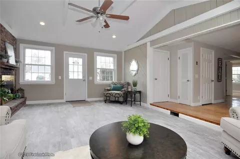 30 Gorham Ave, Warwick, RI 02886 photo 14