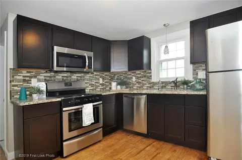 30 Gorham Ave, Warwick, RI 02886 photo 6