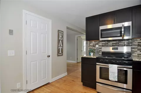 30 Gorham Ave, Warwick, RI 02886 photo 5