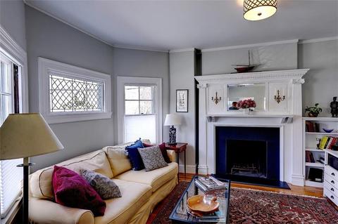 47 Adelphi Ave, Providence, RI 02906 photo 5