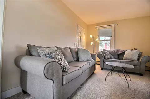 220 High St, Westerly, RI 02891 photo 3