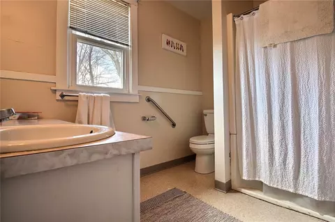 220 High St, Westerly, RI 02891 photo 4