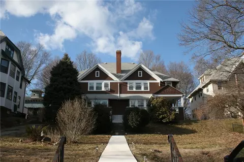 365 Blackstone St, Woonsocket, RI 02895 photo 1