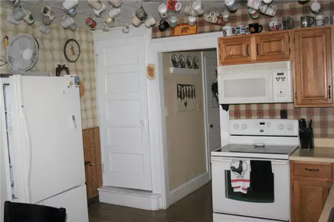 365 Blackstone St, Woonsocket, RI 02895 photo 20