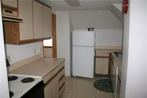 365 Blackstone St, Woonsocket, RI 02895 photo 31