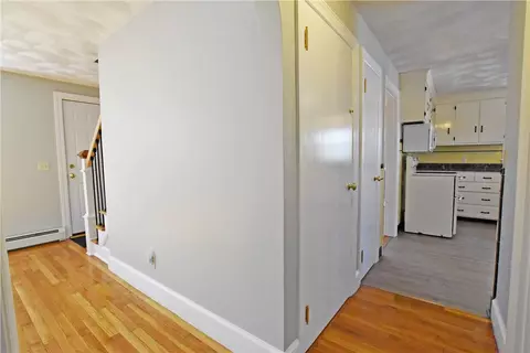 14 Allen Ave, Riverside, RI 02915 photo 11