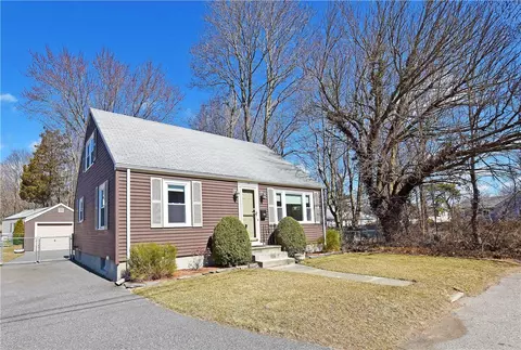 14 Allen Ave, Riverside, RI 02915 photo 1