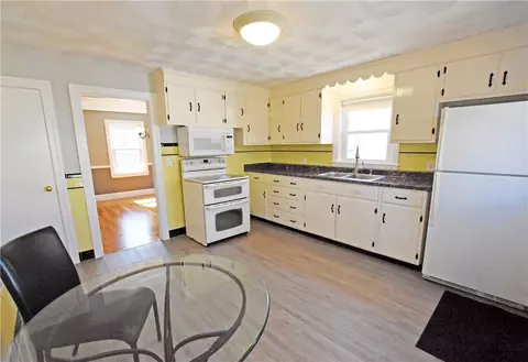 14 Allen Ave, Riverside, RI 02915 photo 7