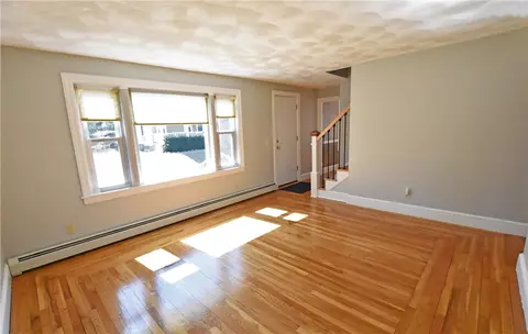 14 Allen Ave, Riverside, RI 02915 photo 3