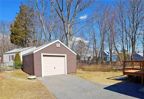 14 Allen Ave, Riverside, RI 02915 photo 19