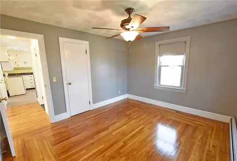 14 Allen Ave, Riverside, RI 02915 photo 12