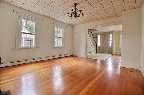 18 Rocket St, Westerly, RI 02891 photo 7