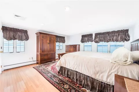 154 Hemlock Ave, Warwick, RI 02886 photo 13