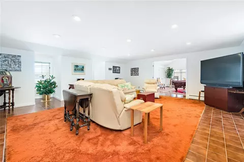 154 Hemlock Ave, Warwick, RI 02886 photo 17