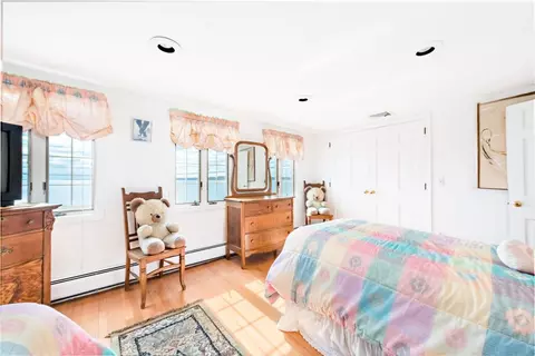 154 Hemlock Ave, Warwick, RI 02886 photo 12