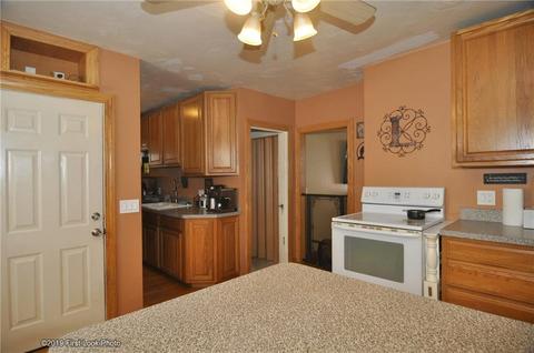 74 Farm St, Woonsocket, RI 02895 photo 12