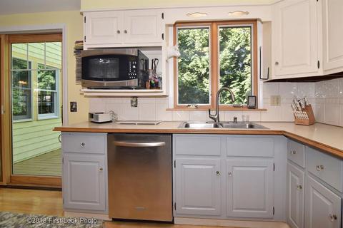 604 Algonquin Dr, Warwick, RI 02888 photo 11