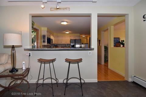 604 Algonquin Dr, Warwick, RI 02888 photo 5