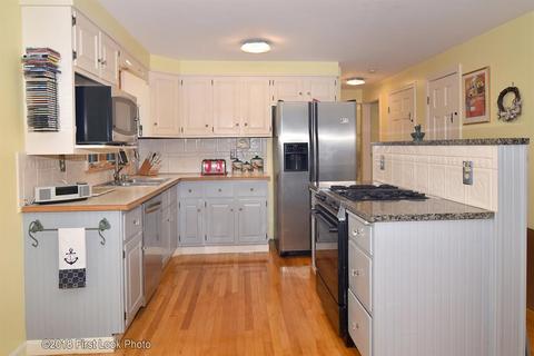604 Algonquin Dr, Warwick, RI 02888 photo 8